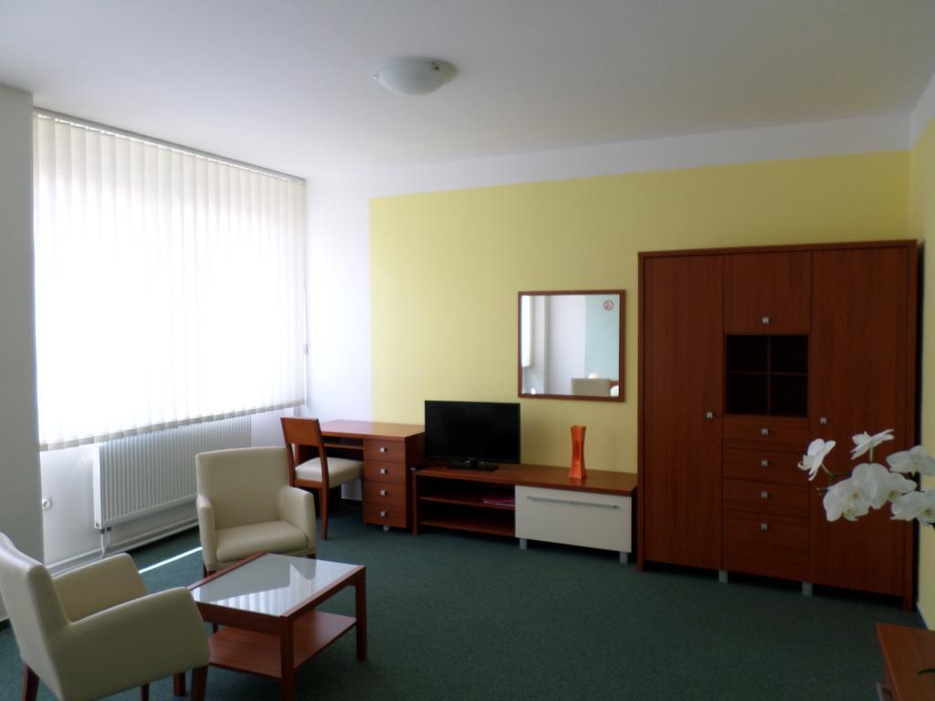 Hotel Steiger Krnov Esterno foto