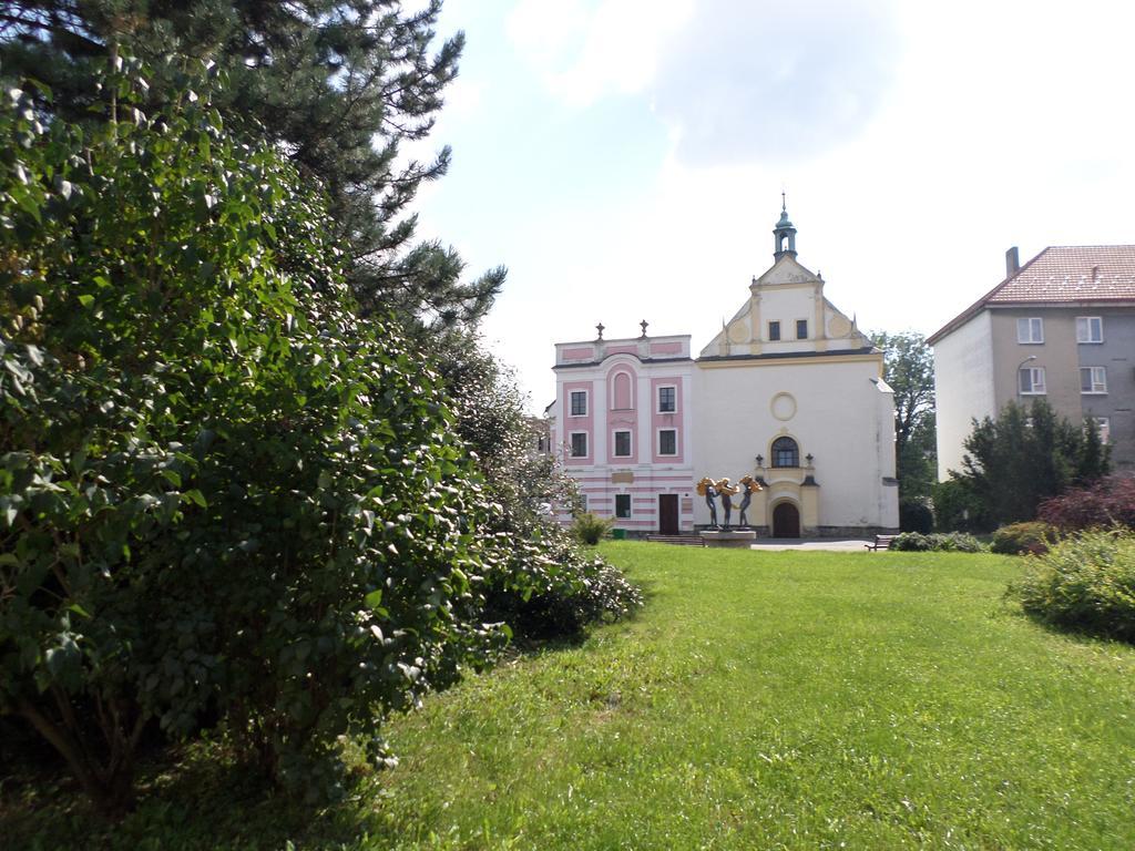 Hotel Steiger Krnov Esterno foto