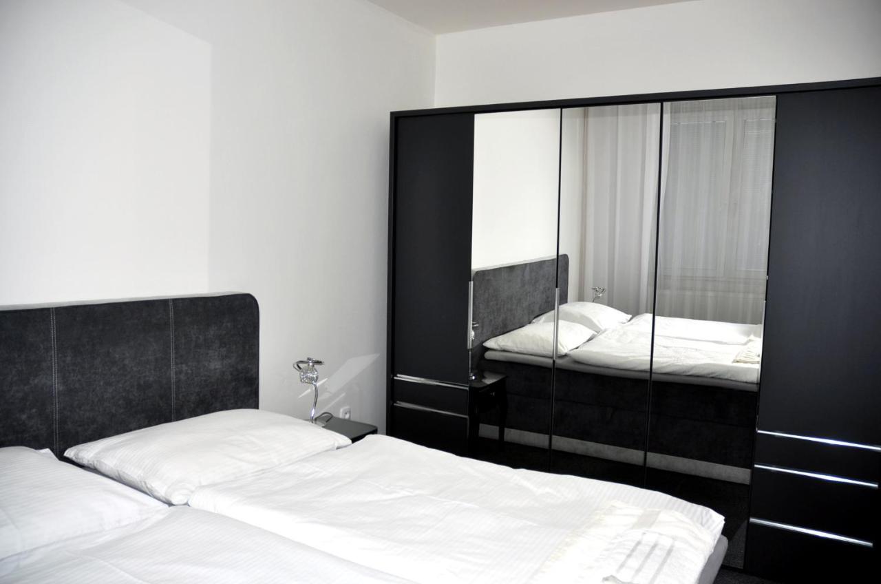 Hotel Steiger Krnov Esterno foto