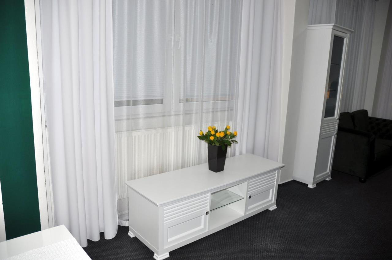 Hotel Steiger Krnov Esterno foto